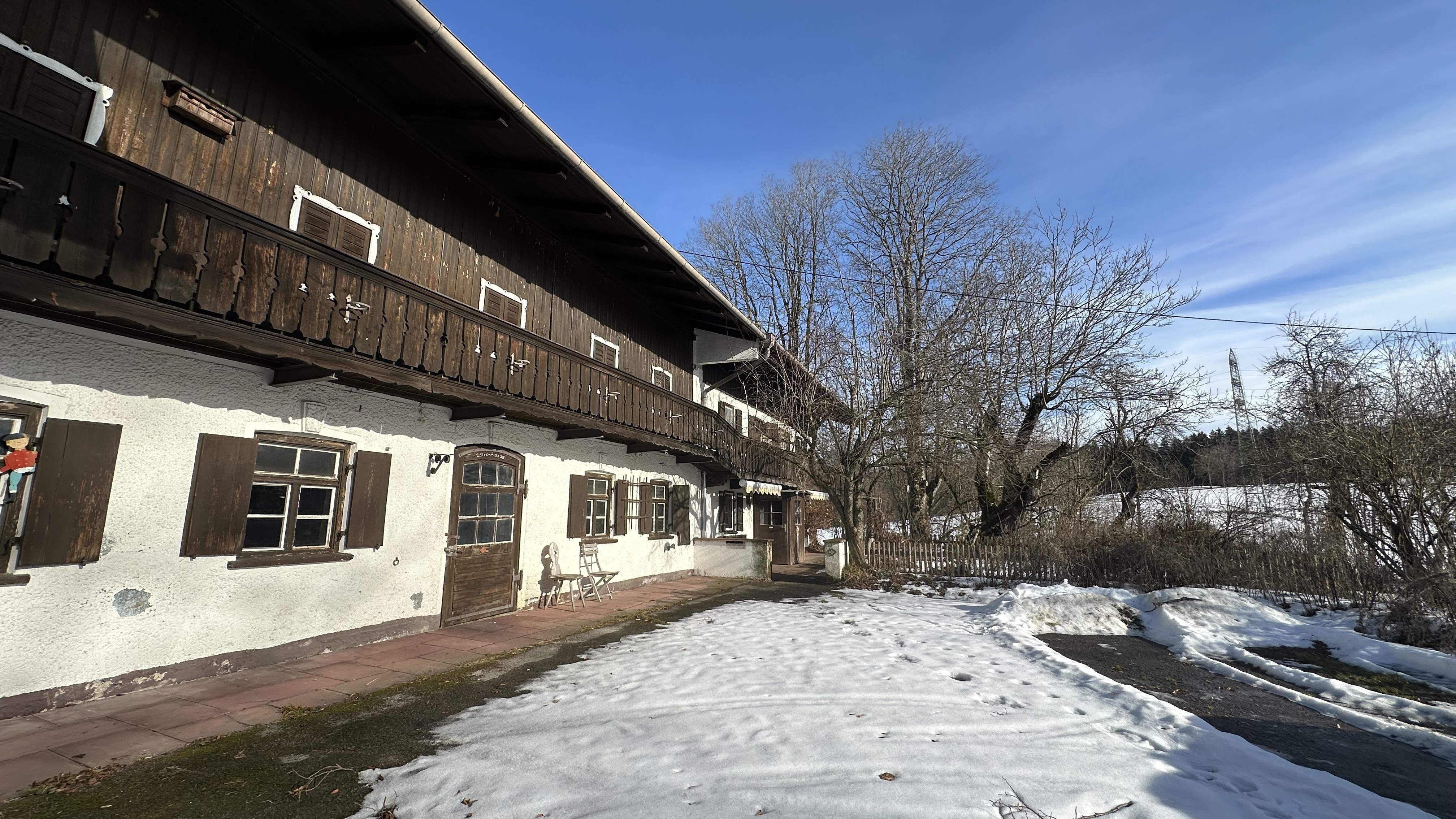 Charmanter alter Bauernhof in traumhafter Lage von Warngau Bild 2