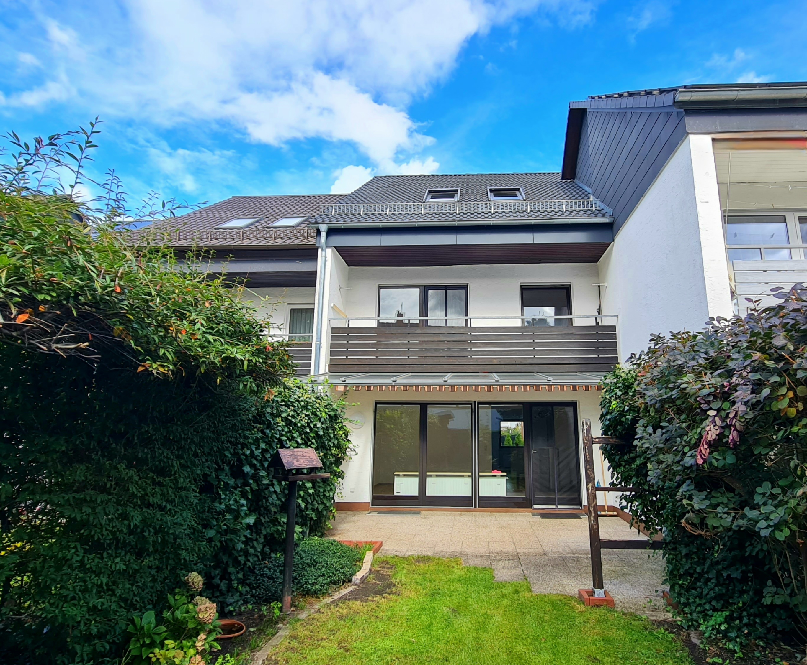 Gepflegtes und teil-modernisiertes Reihenmittelhaus in guter Lage Gröbenzell Bild 5