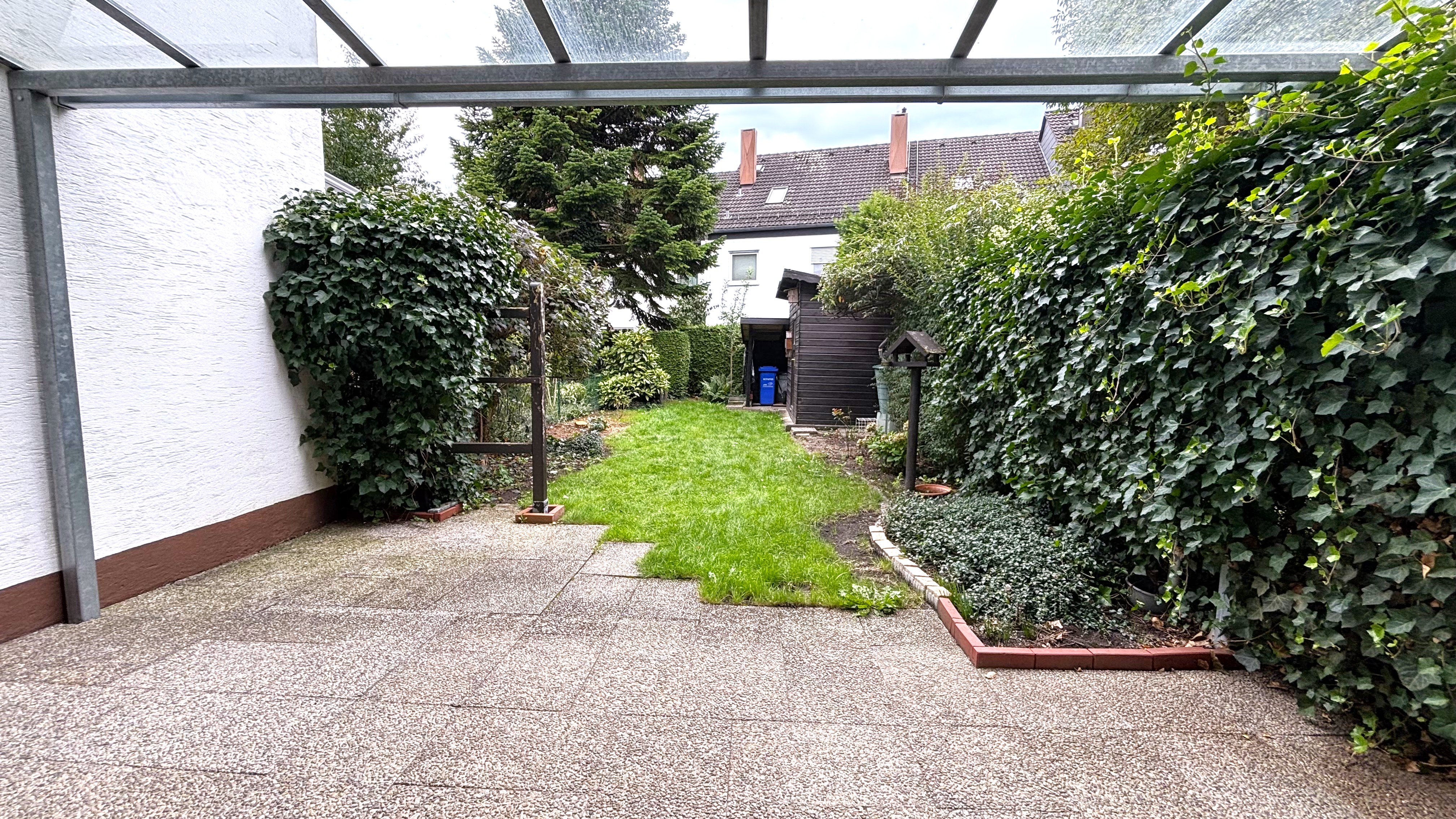 Gepflegtes und teil-modernisiertes Reihenmittelhaus in guter Lage Gröbenzell Bild 8