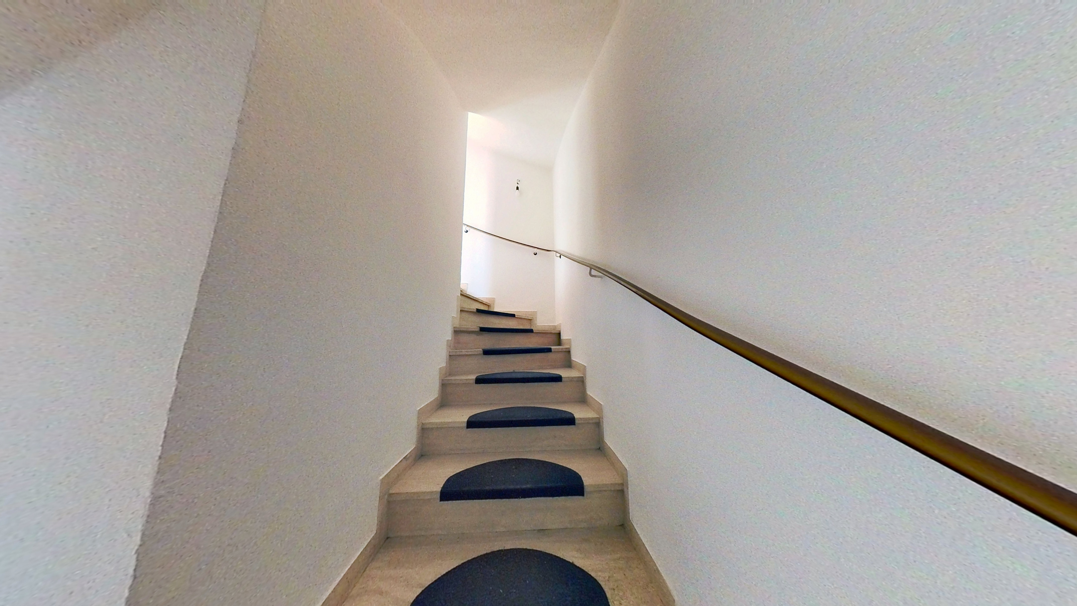 Doppelhaushälfte in ruhiger und zentrumsnaher Lage Gröbenzell Bild 2