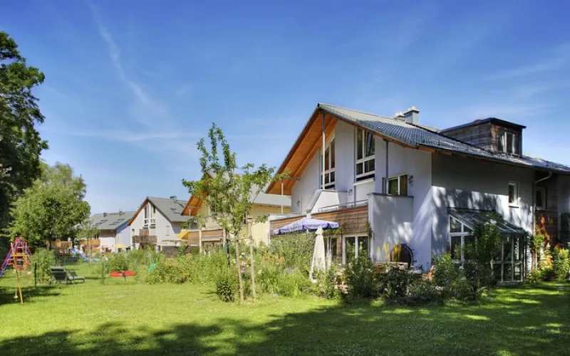 BAUTRÄGERVERTRIEB MÜNCHEN-ALLACH - PRATO REGIO