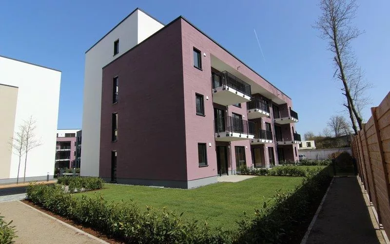 BAUTRÄGERVERTRIEB WOHNANLAGE HOFHEIM -                 "GOLDBACH - LEBEN AM TAUNUS"