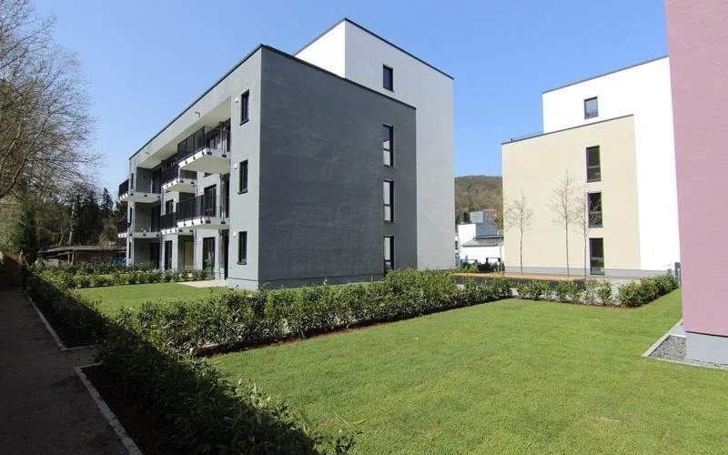 BAUTRÄGERVERTRIEB WOHNANLAGE HOFHEIM -                 "GOLDBACH - LEBEN AM TAUNUS"