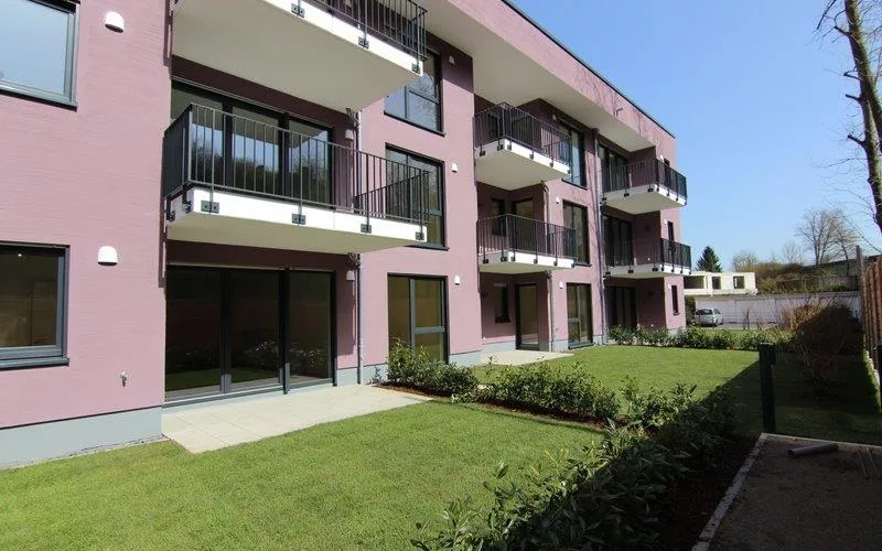 BAUTRÄGERVERTRIEB WOHNANLAGE HOFHEIM -                 "GOLDBACH - LEBEN AM TAUNUS"