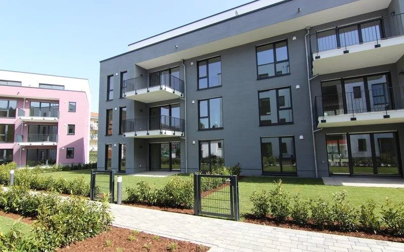 BAUTRÄGERVERTRIEB WOHNANLAGE HOFHEIM -                 "GOLDBACH - LEBEN AM TAUNUS"